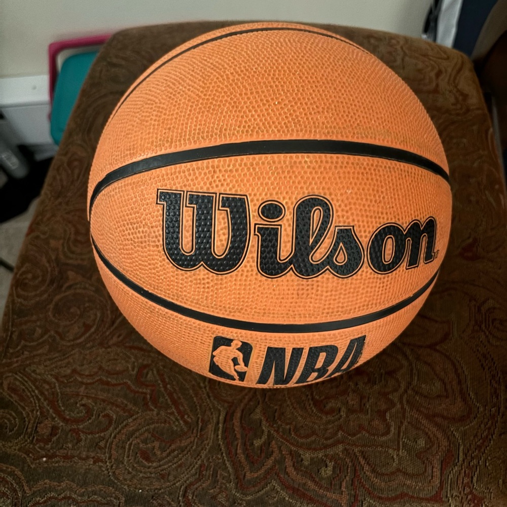 Wilson NBA DRV Outdoor Basketball 29.5" - orange